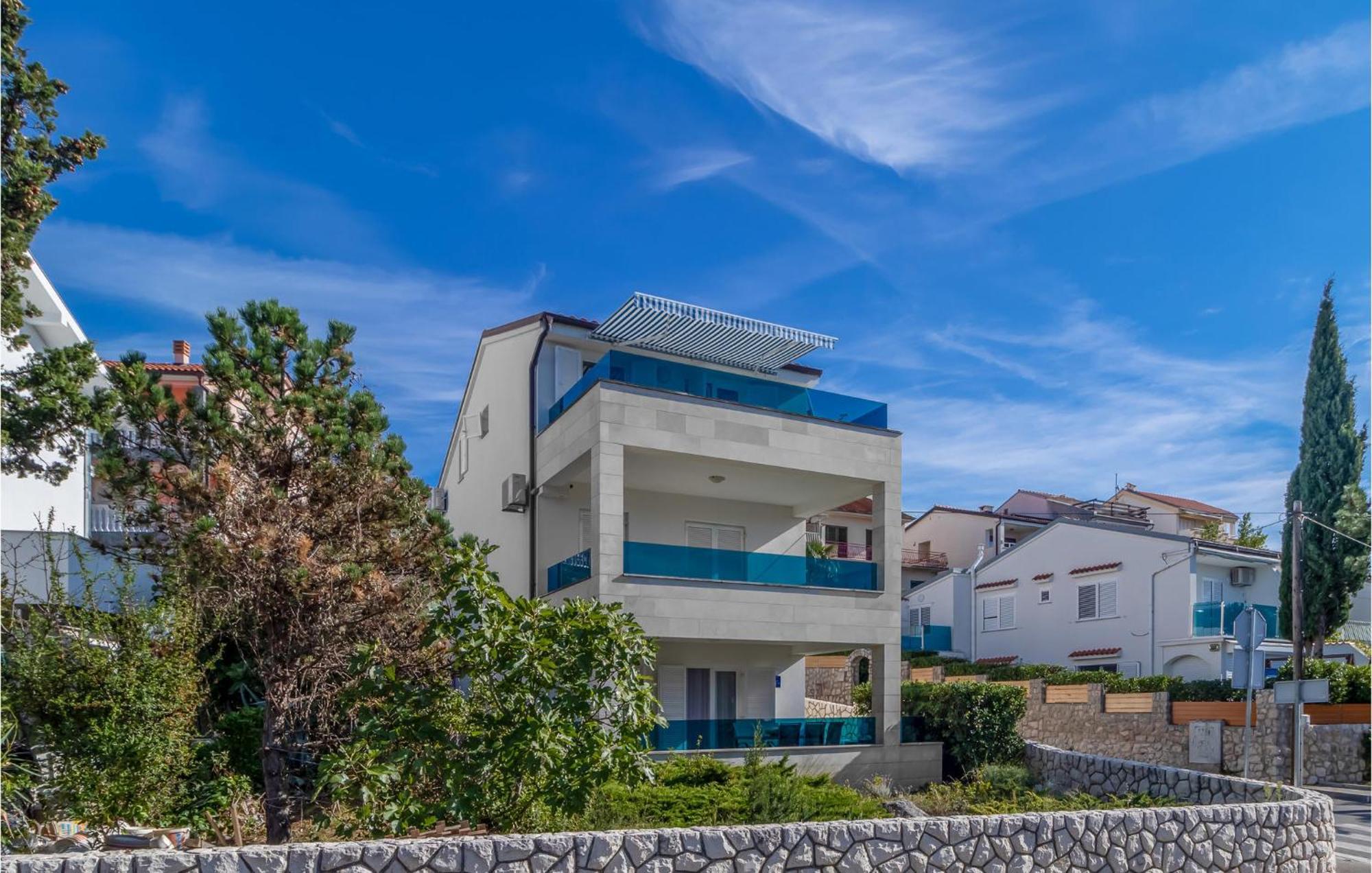 Stunning Apartment In Dramalj With House Sea View Exteriér fotografie