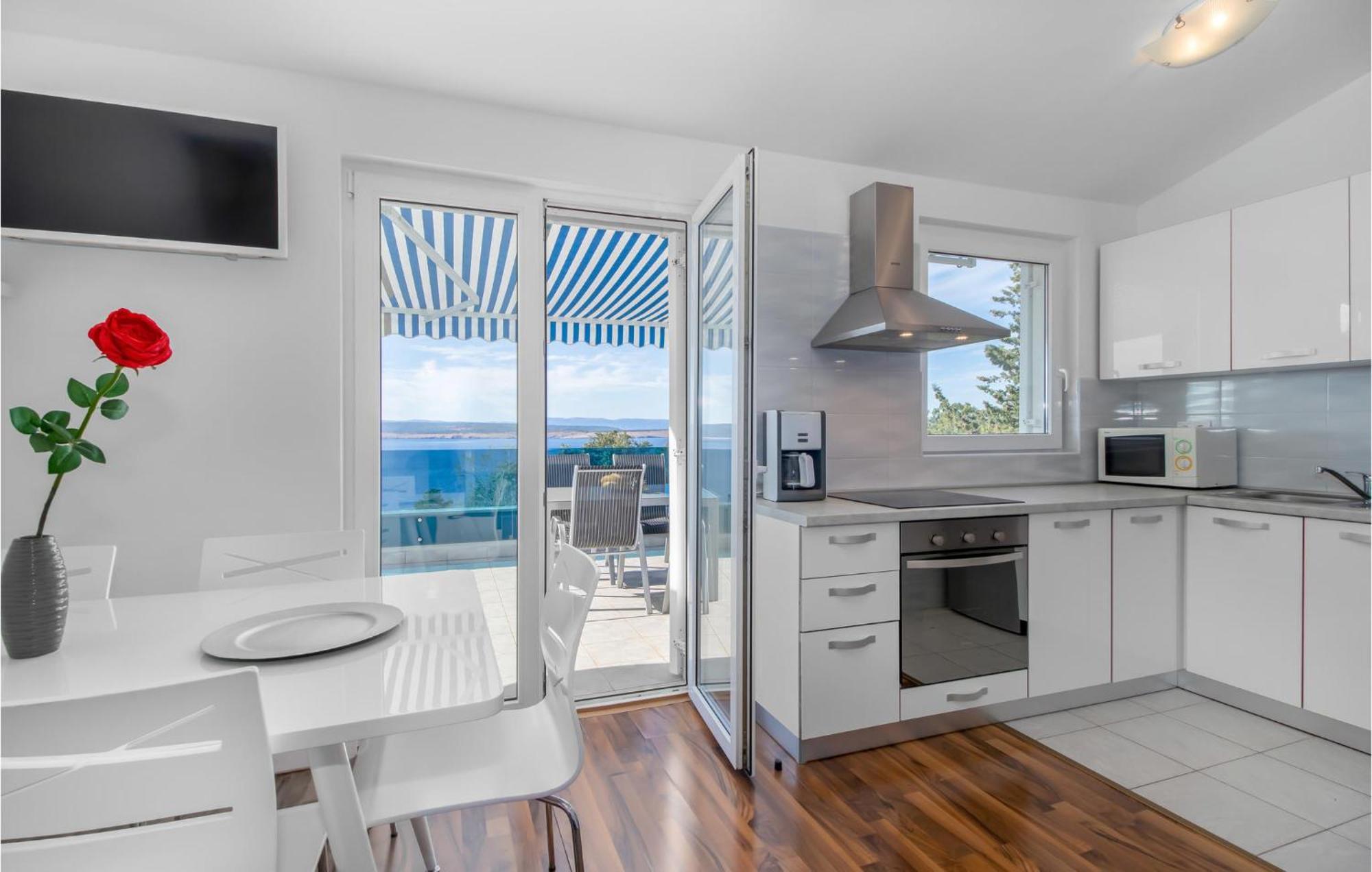 Stunning Apartment In Dramalj With House Sea View Exteriér fotografie